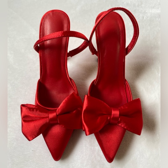 Red Heels With Ribbon Bow Coquette - Picture 4 of 13